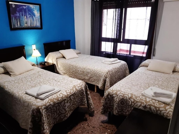 Imagen de la habitación del Hotel Azahar, Oliva . Foto 11