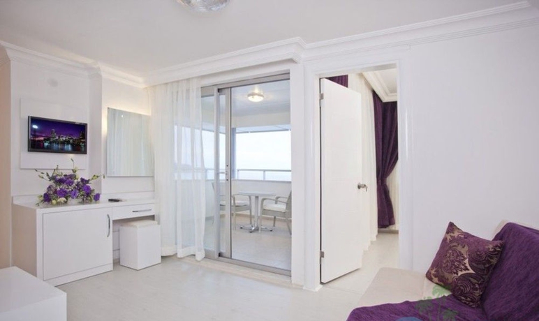 Imagen de la habitación del Hotel Azak Beach. Foto 8