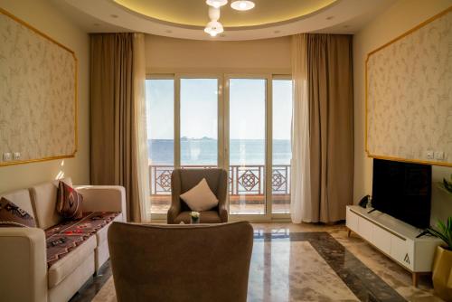 Imagen de la habitación del Hotel Azal Lagoons Resort Abu Simbel. Foto 19