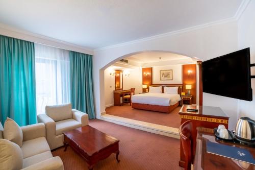 Imagen de la habitación del Hotel Azal Pyramids. Foto 17