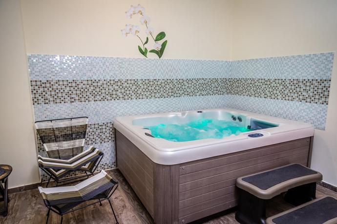 Imagen de los interiores del Hotel Azalai Abidjan. Foto 10