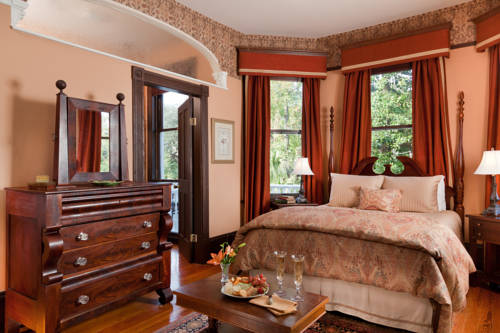 Imagen general del Hotel Azalea Inn and Villas. Foto 1