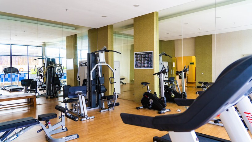 Imagen de los interiores del Hotel Azalea Suites Cikarang By Jayakarta Grup. Foto 14