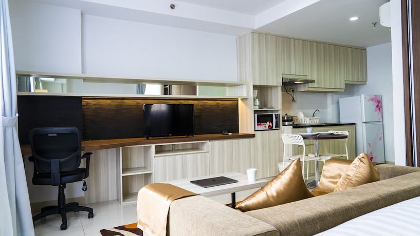 Imagen de los interiores del Hotel Azalea Suites Cikarang By Jayakarta Grup. Foto 16