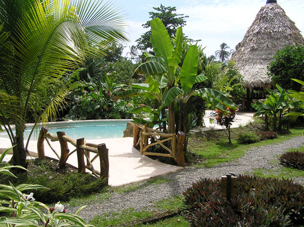 Imagen de los interiores del Hotel Azania Bungalows. Foto 9