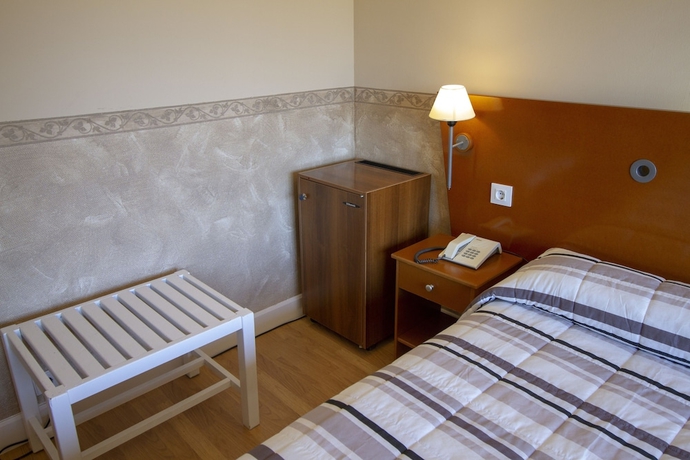 Imagen de la habitación del Hotel Azar. Foto 5