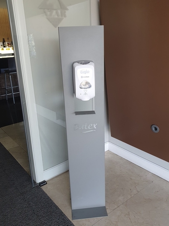 Imagen de los interiores del Hotel Azar. Foto 15