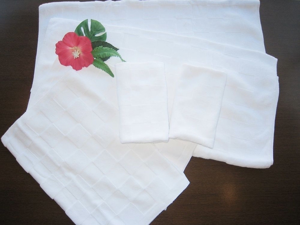 Imagen de la habitación del Hotel Azat Naha. Foto 4