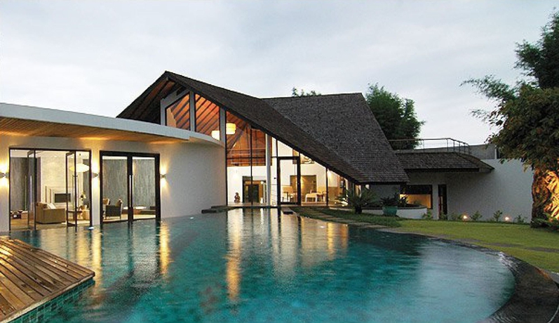 Imagen de la piscina del Hotel Azaya Villas Chiang Mai. Foto 16