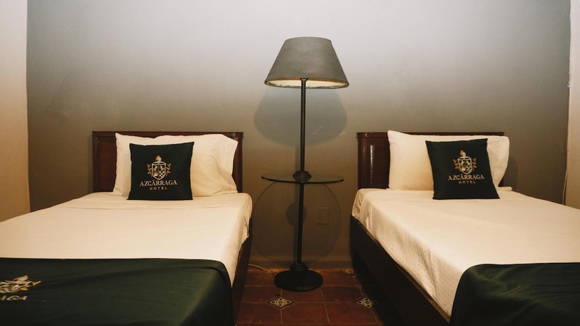 Imagen de la habitación del Hotel Azcarraga. Foto 4