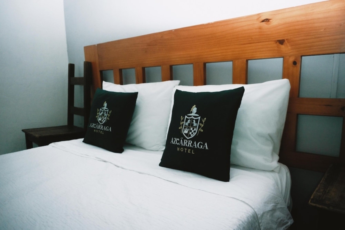 Imagen de la habitación del Hotel Azcarraga. Foto 8