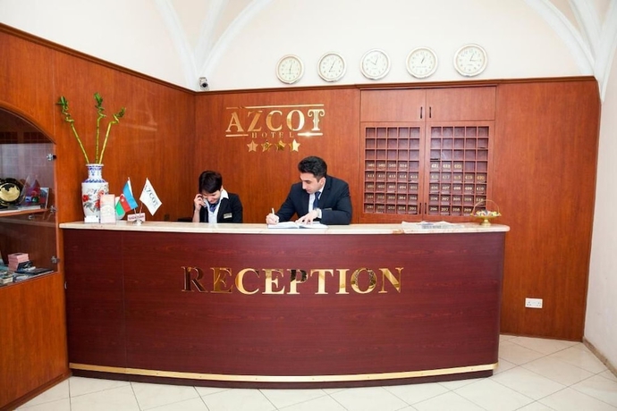 Imagen de los interiores del Hotel Azcot. Foto 9