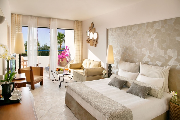 Imagen de la habitación del Hotel Azia Resort and Spa. Foto 7