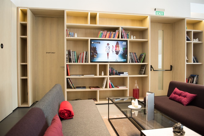 Imagen de los interiores del Hotel Azimut Murmansk. Foto 15