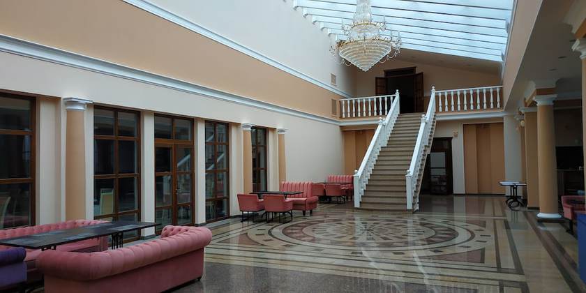 Imagen de los interiores del Hotel Azimut Nalchik. Foto 18
