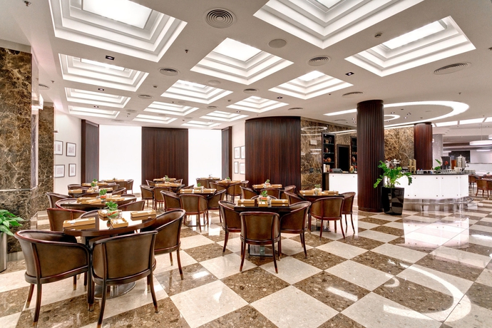 Imagen del bar/restaurante del Hotel Azimut Olympic Moscow. Foto 4