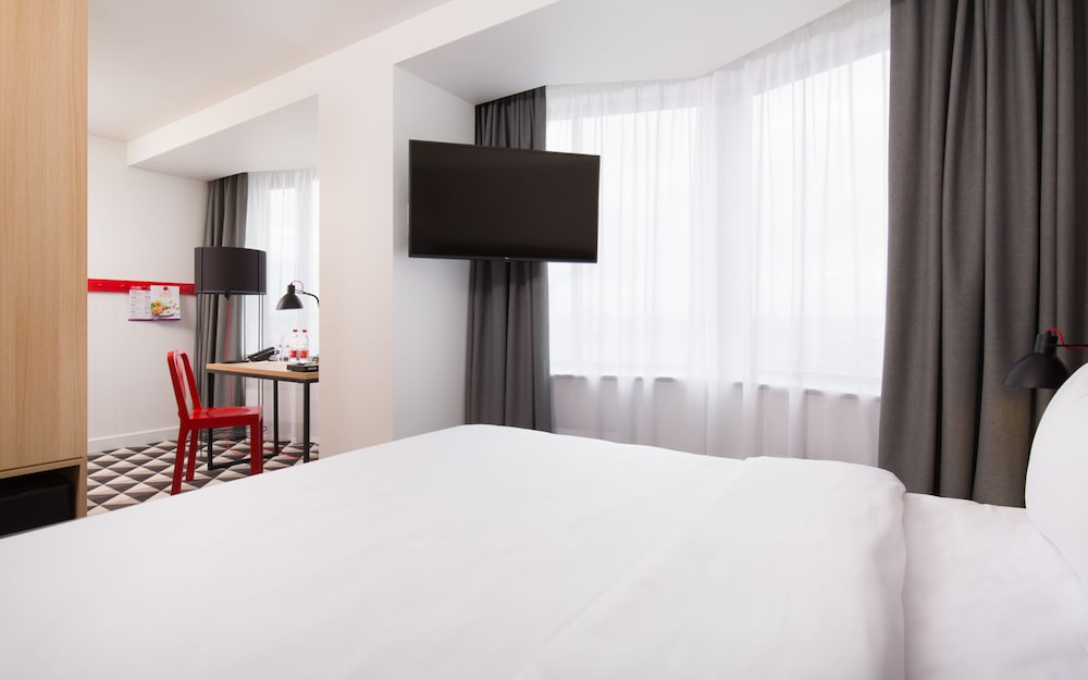 Imagen de la habitación del Hotel Azimut Smolenskaya Moscow. Foto 12