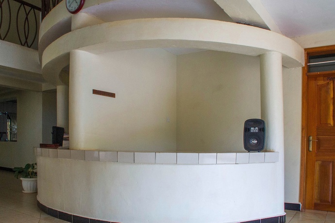 Imagen de los interiores del Hotel Azisar Grand Hotel. Foto 20