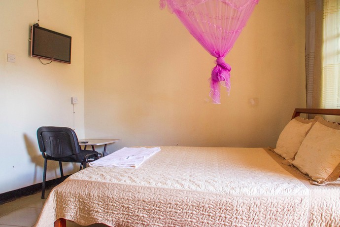 Imagen de la habitación del Hotel Azisar Grand Hotel. Foto 6