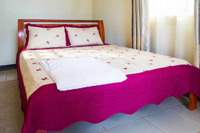 Imagen de la habitación del Hotel Azisar Grand Hotel. Foto 8