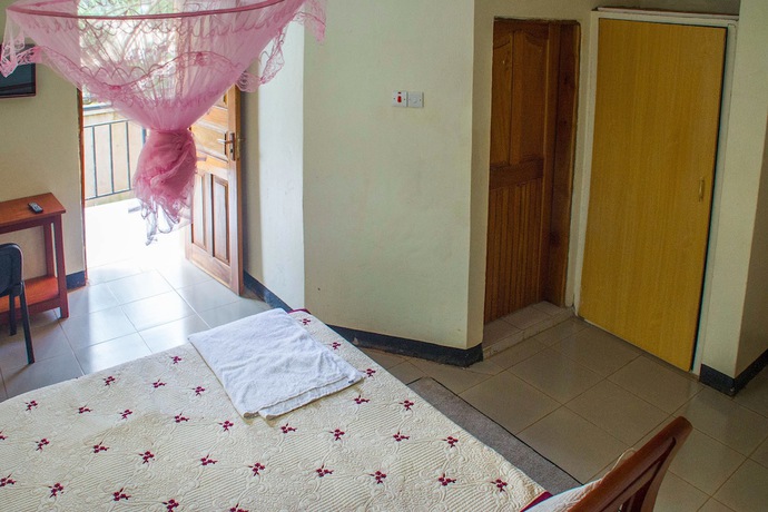 Imagen de la habitación del Hotel Azisar Grand Hotel. Foto 14