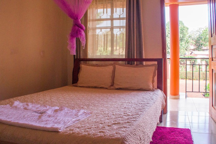 Imagen de la habitación del Hotel Azisar Grand Hotel. Foto 15