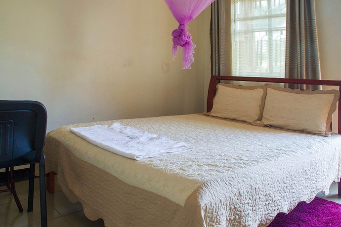 Imagen de la habitación del Hotel Azisar Grand Hotel. Foto 18