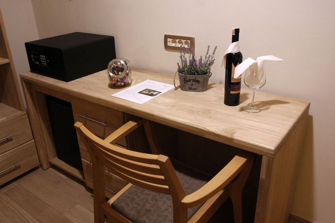 Imagen de la habitación del Hotel Aziza. Foto 14