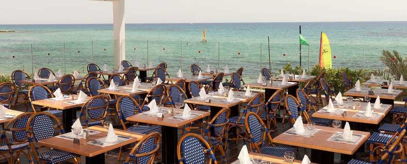 Imagen del bar/restaurante del Hotel Aziza Thalasso Golf. Foto 5