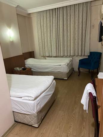 Imagen de la habitación del Hotel Azizoglu Malkoc. Foto 10