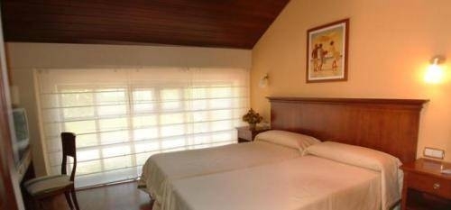 Imagen de la habitación del Hotel Azofra. Foto 7