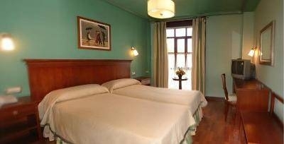 Imagen de la habitación del Hotel Azofra. Foto 8
