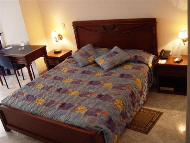 Imagen general del Hotel Azor Cali Versalles. Foto 2