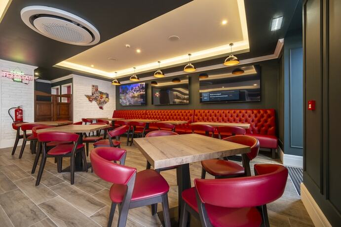 Imagen general del Hotel Azores Autêntico Boutique, Angra do Heroismo ( Isla Terceira ). Foto 9