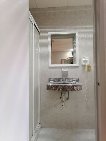 Imagen de la habitación del Hotel Azores. Foto 14