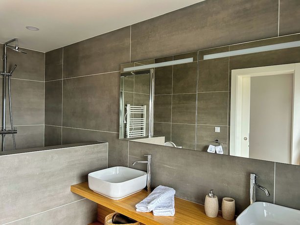 Imagen de la habitación del Hotel Azores Homes Resort and Spa. Foto 7