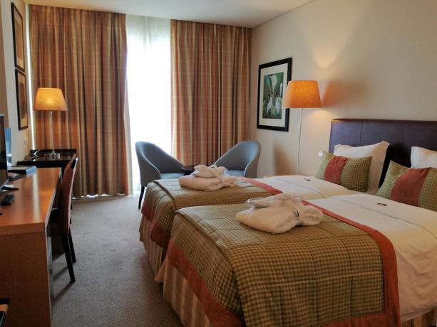 Imagen de la habitación del Hotel Azoris Royal Garden. Foto 4