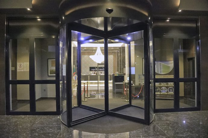 Imagen de los interiores del Hotel Azs Grand Oran. Foto 13