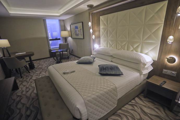 Imagen de la habitación del Hotel Azs Grand Oran. Foto 7