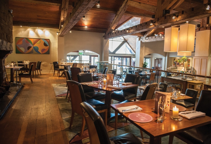 Imagen del bar/restaurante del Hotel Aztec and Spa. Foto 3