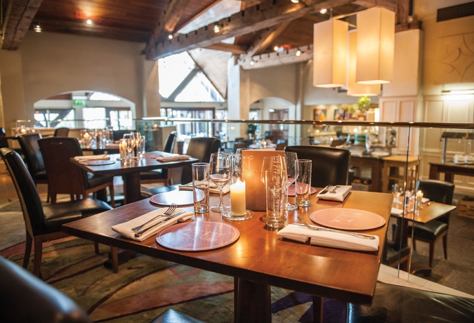 Imagen del bar/restaurante del Hotel Aztec and Spa. Foto 4