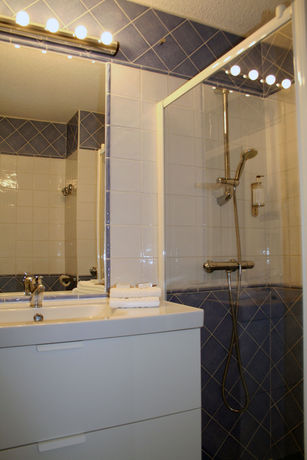 Imagen de la habitación del Hotel Azteca, Barcelonnette. Foto 8