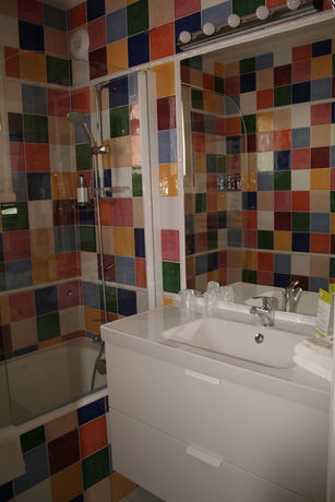 Imagen de la habitación del Hotel Azteca, Barcelonnette. Foto 9