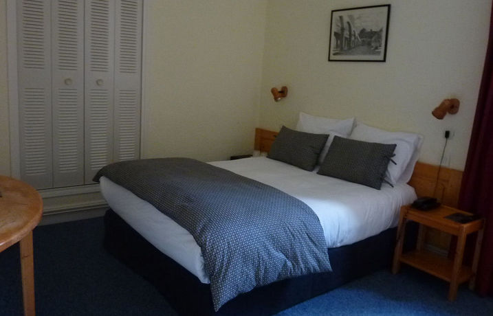 Imagen de la habitación del Hotel Azteca, Barcelonnette. Foto 10