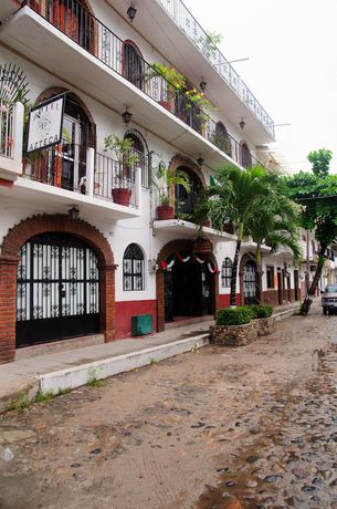 Imagen general del Hotel Azteca. Foto 1
