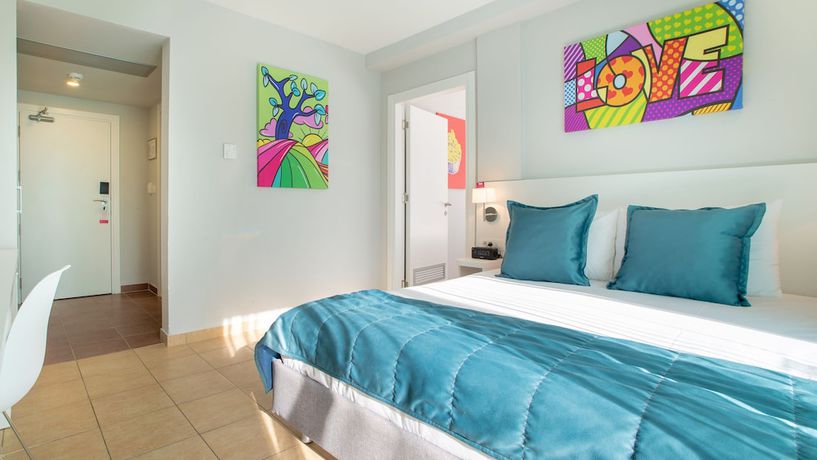 Imagen de la habitación del Hotel Azul Beach Resort Montenegro. Foto 2