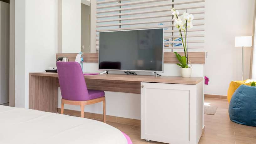 Imagen de la habitación del Hotel Azul Beach Resort Montenegro. Foto 9