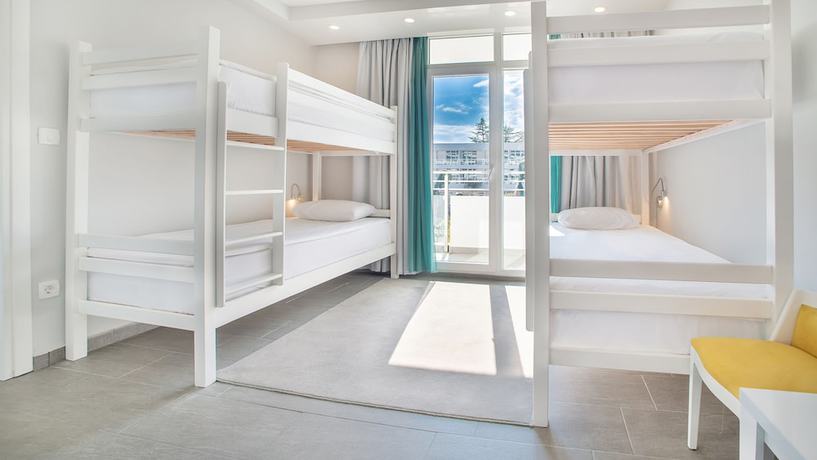 Imagen de la habitación del Hotel Azul Beach Resort Montenegro. Foto 20