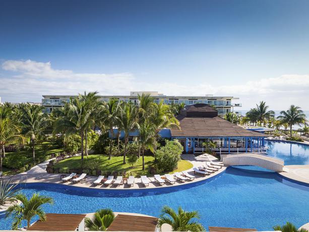 Imagen general del Hotel Azul Beach Resort Riviera Cancun, Gourmet All Inclusive By Karisma. Foto 1