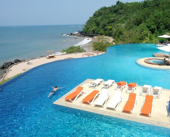 Imagen de la piscina del Hotel Azul Ixtapa Grand All Inclusive Suites and Spa. Foto 18